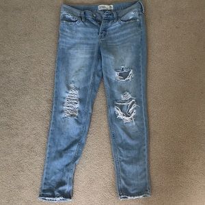 Mid-Rise Boyfriend Straight Jeans